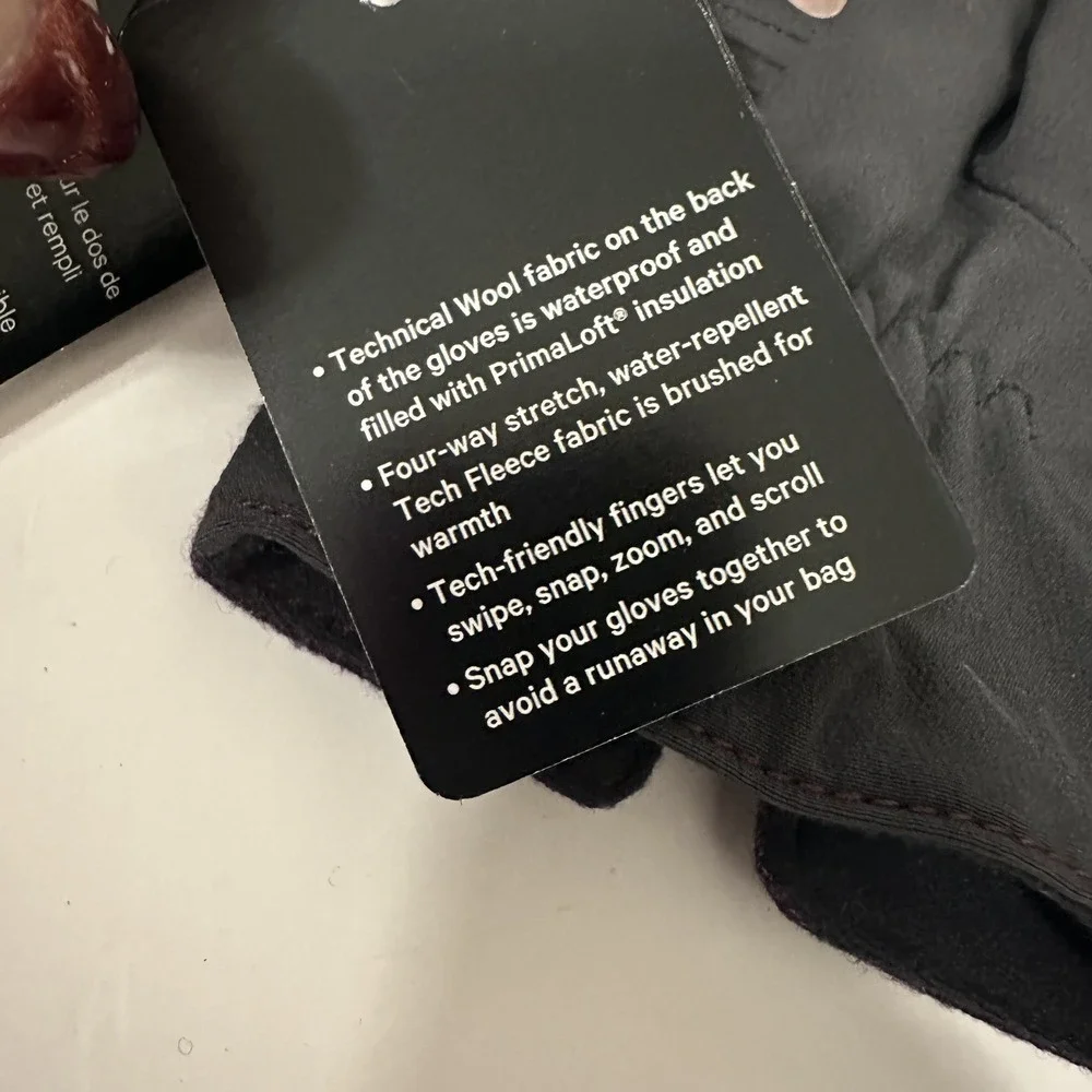 Women's Lululemon CITY KEEPER GLOVES - NWT Size -‎ L/XL Maroon Wool